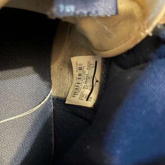 Nike Jordan 1 Retro High Obsidian - Picture 7 of 8